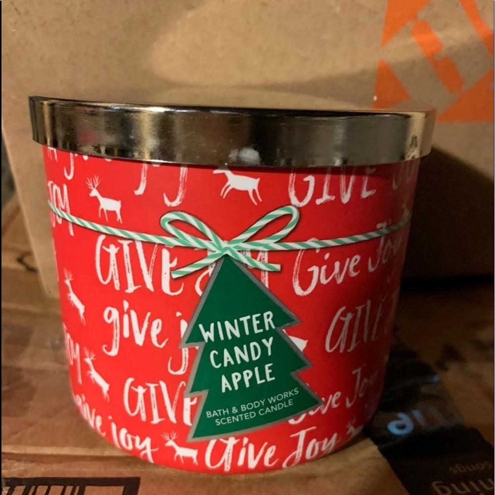 Bath and Bodyworks candy apple candle